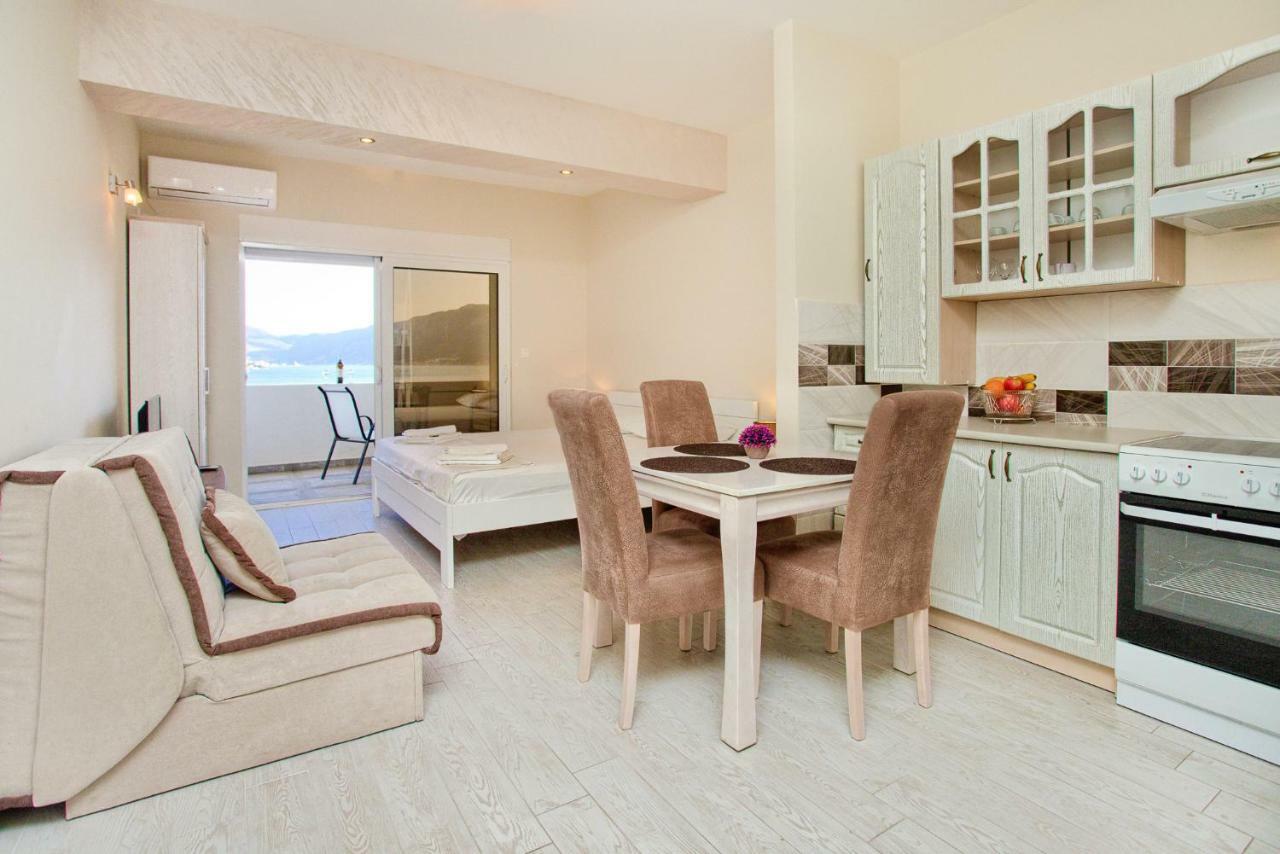 Sea Star Luxury Apartment Kotor Eksteriør billede